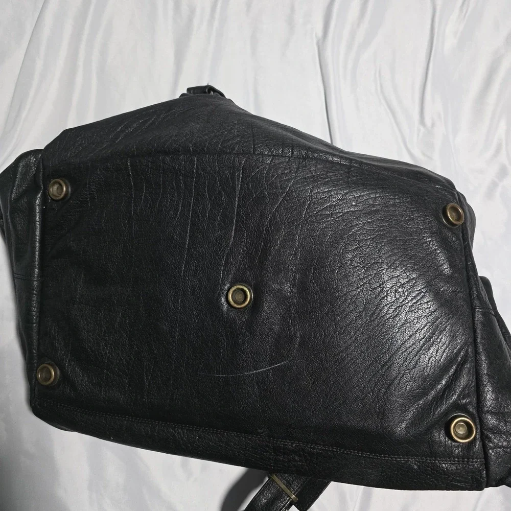 Overland Outfitters Black Leather Travel Duffel Bag Weekender Carry On Large
